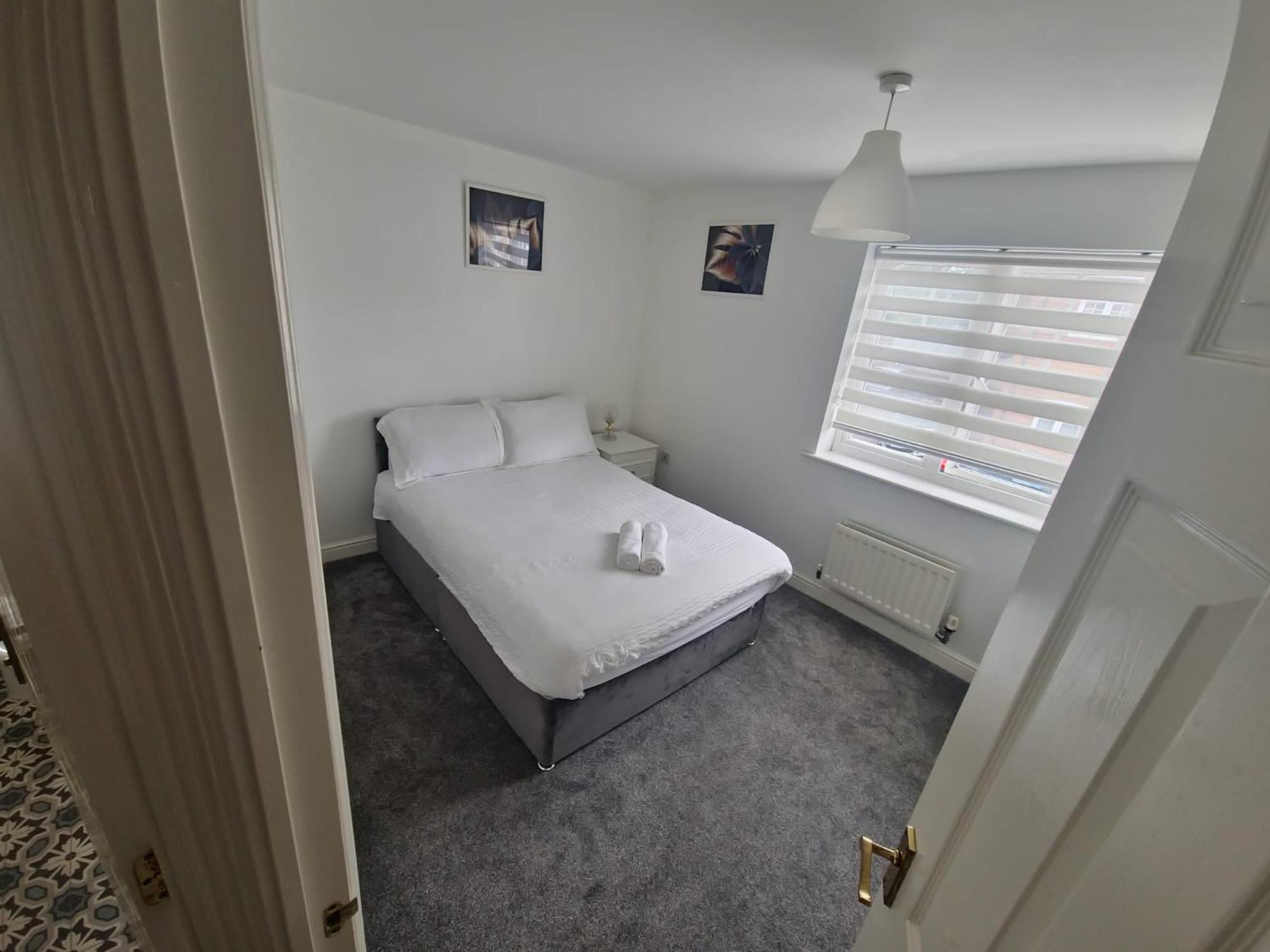 House-Sleeps7-Parking-Garden-Sportschannels Maidstone Exterior foto